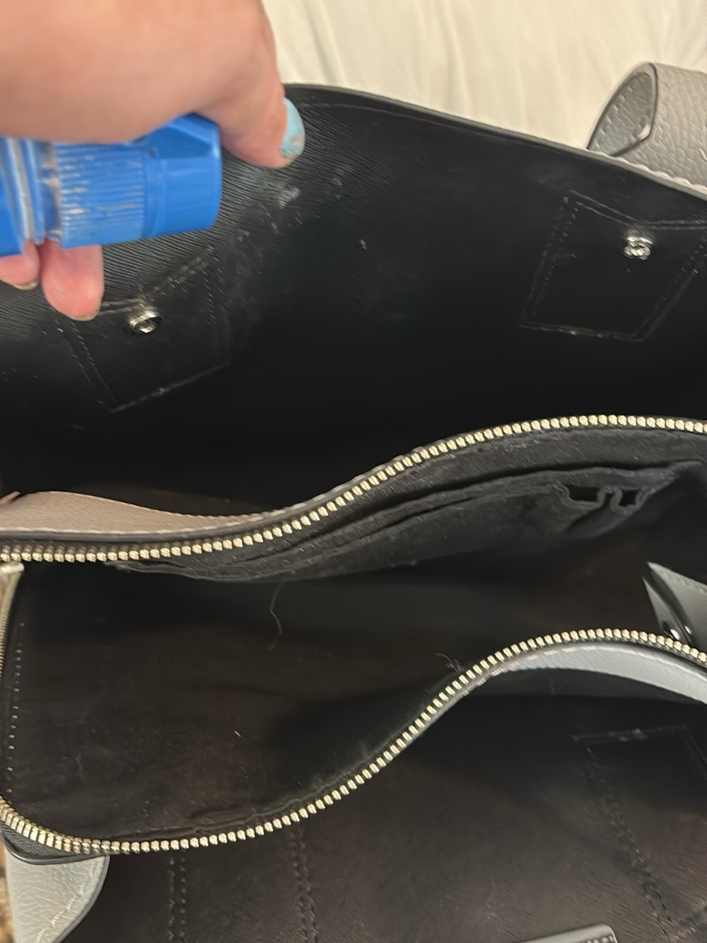 Marc Jacobs Gray Leather Tote - Picture 4 of 5
